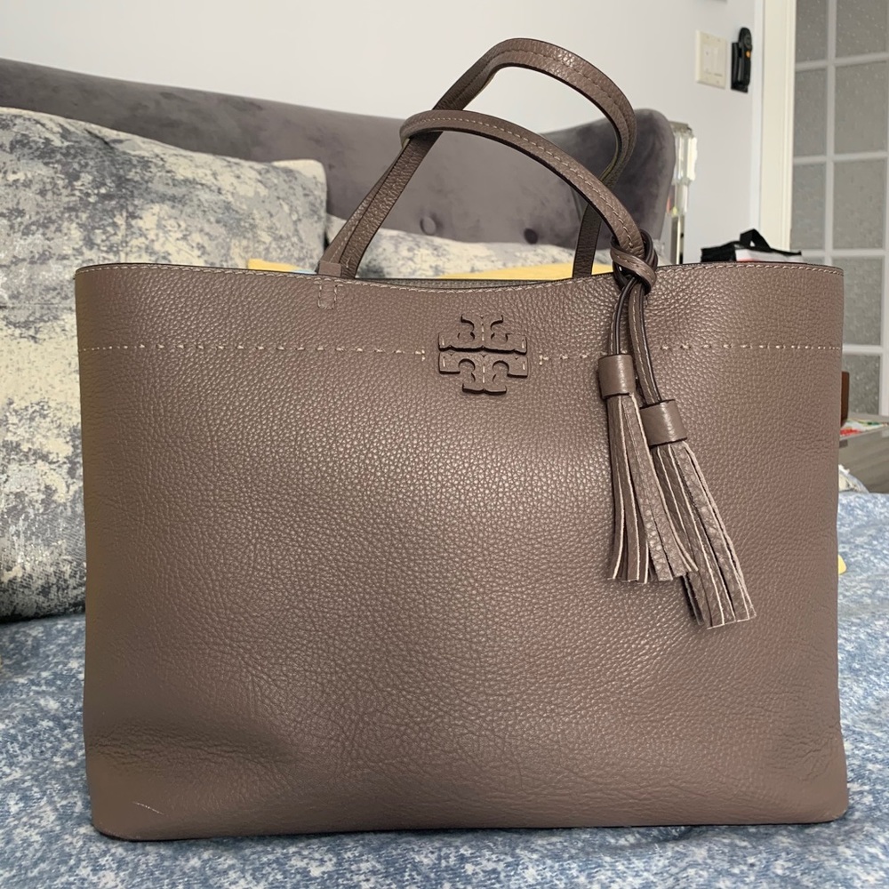 Tory Burch McGraw Leather tote, barely used!